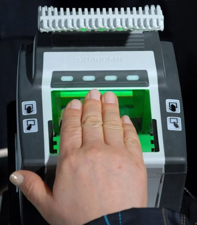 10 Fingerprints 10 Fingerprints